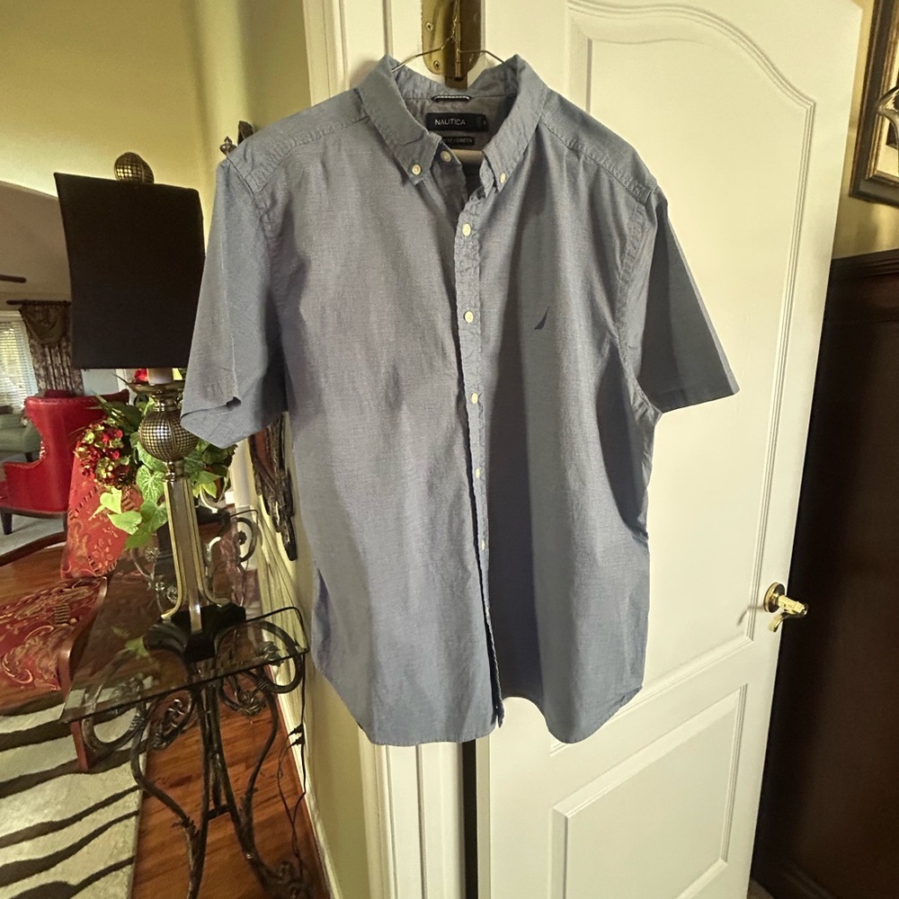 Nautica Men's Casual Blue Button-Down Shirt